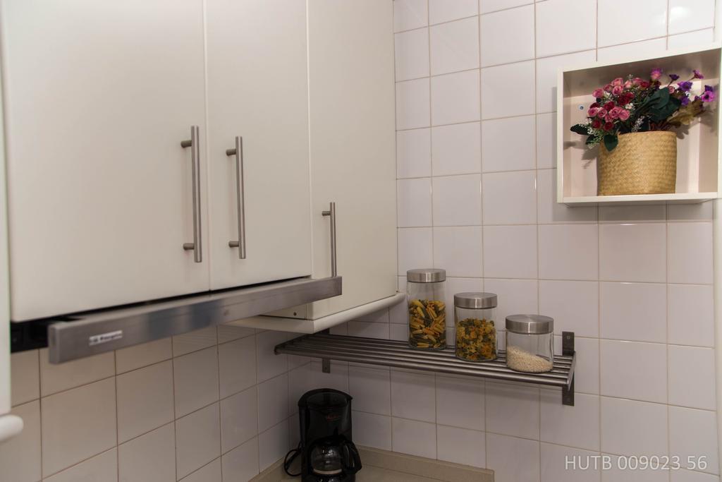 Alcam Bailen Garden Apartment Barcelona Bagian luar foto